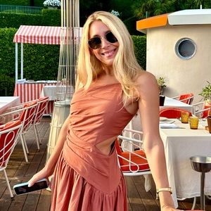 Meet your Posher, Jillian